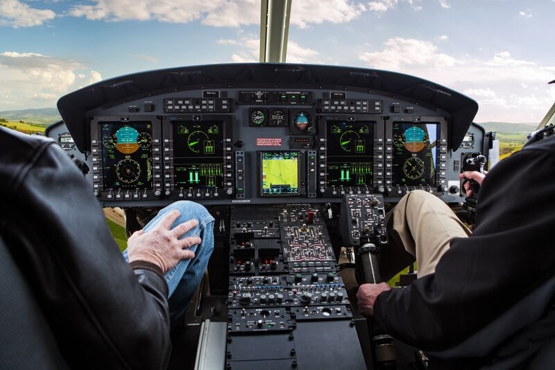 WebStandard412EPIPhotoFlightDeckIMG4604130220R00tiff