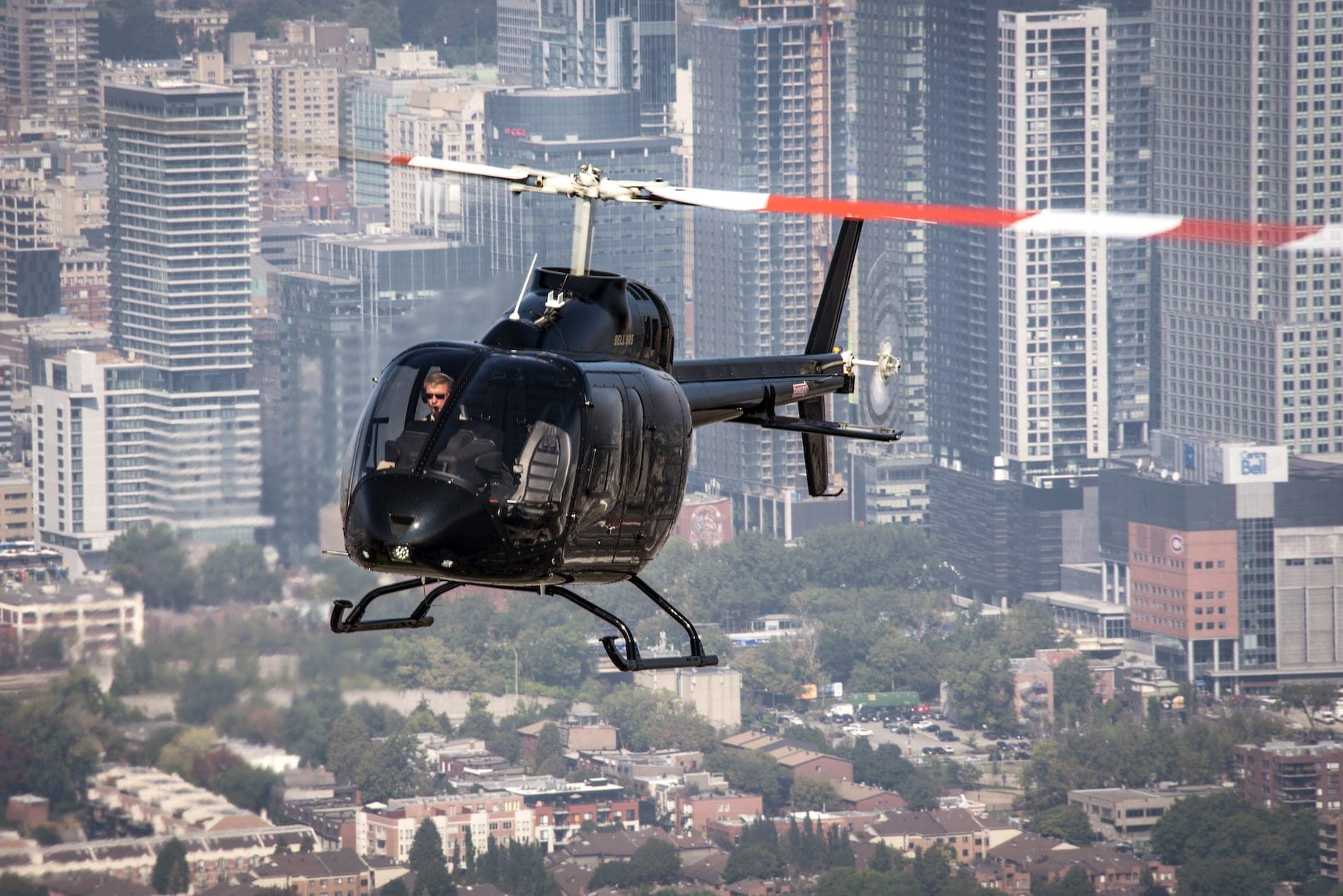 Web_Hero-505_Chartrand_92017-7888_flat