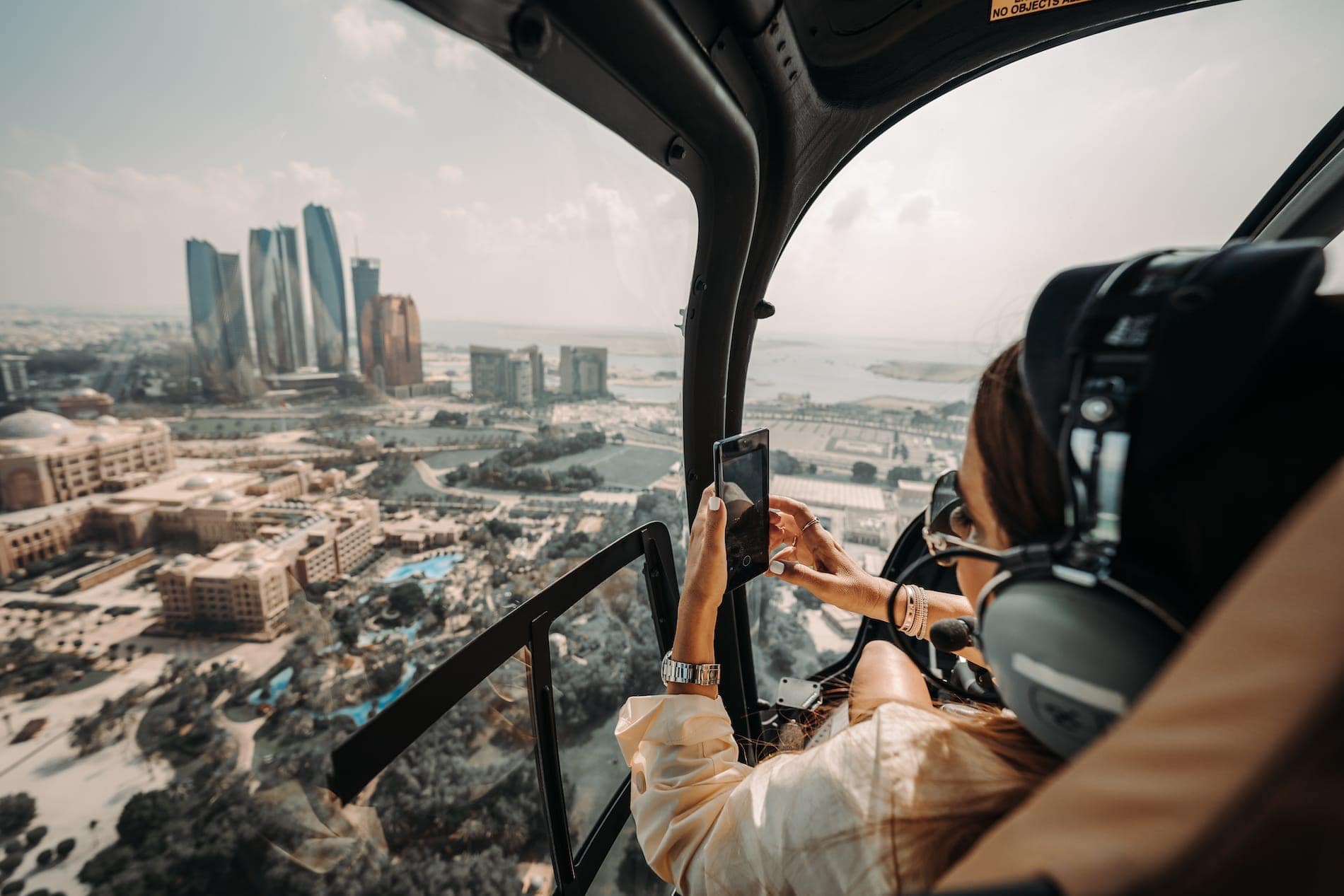 Bell 505迪拜网红飞行之旅